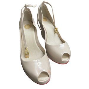 Melissa Wedges Size 9 Cream & Red